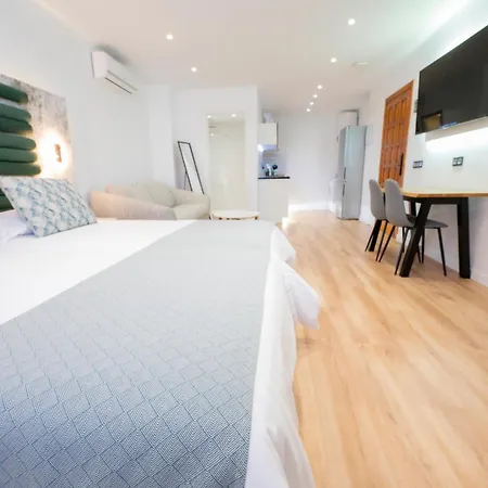 Laguna & Apartment *